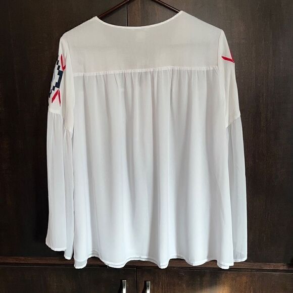 Ariat Embroidered Tassel Tie Bell Sleeve Top Large - Picture 4 of 6